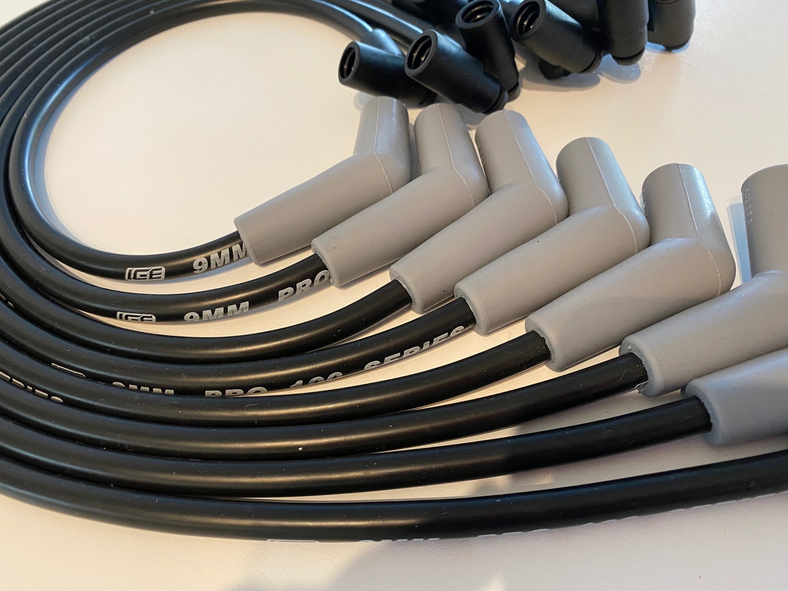 ICE PRO 100 9mm Ignition Spark Plug Leads V8 Commodore LS1 LS2 LS3 Black Heat Sleeves